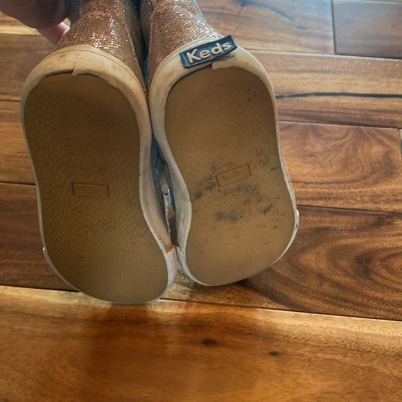 Sparkly pink and silver ked high top shoes.  Great soles.  Size 12. - Picture 4 of 4